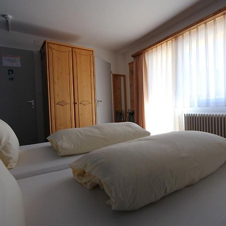 Hotel Al Rom Tschierv Ruang foto