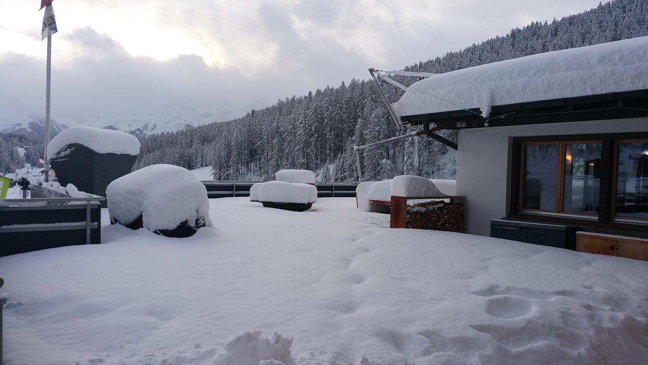 Hotel Al Rom Tschierv Bagian luar foto